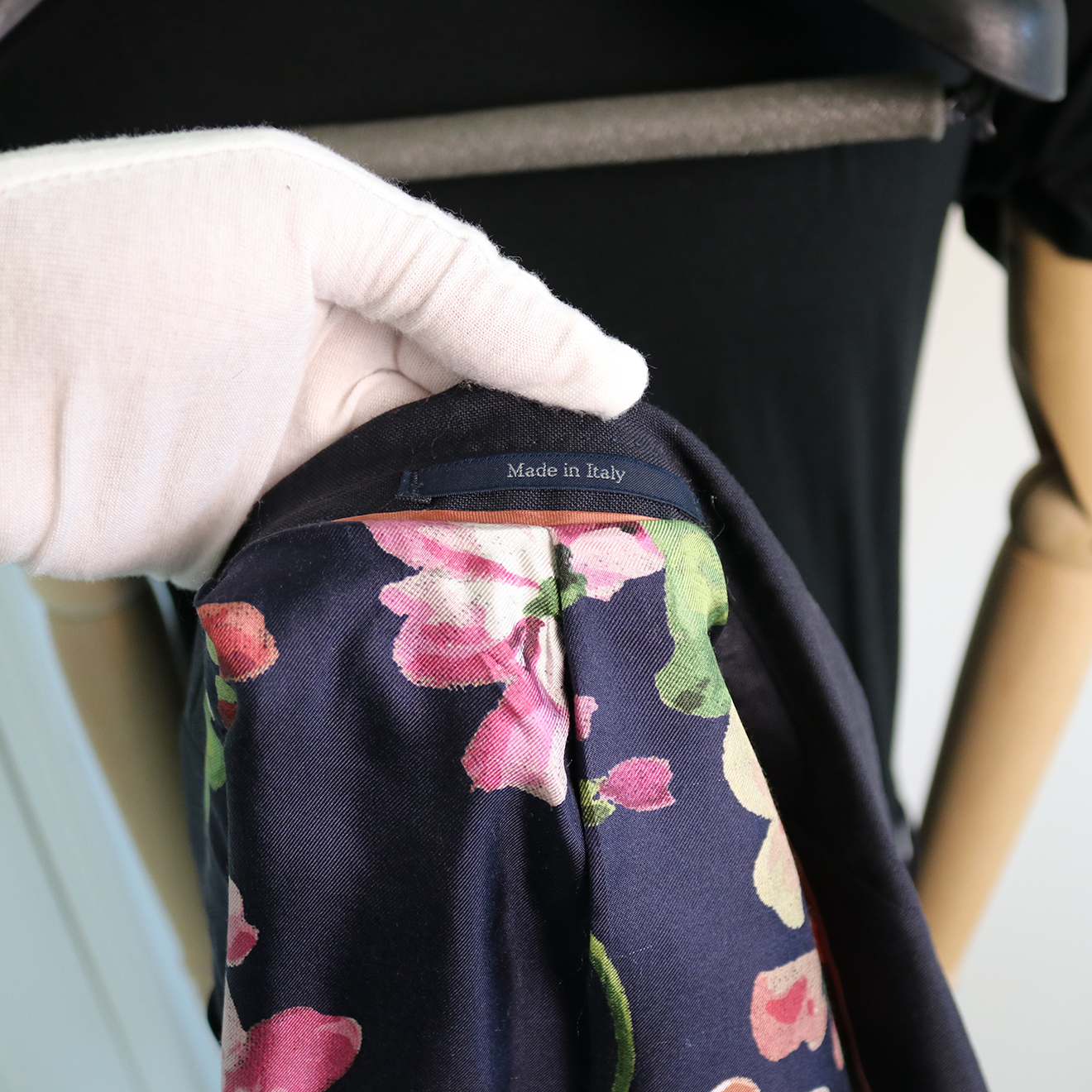 Gucci L'Aveugle Par Amour Kingsnake Embroidered Black Mohair-Wool Suit Set