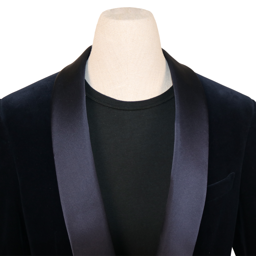Gucci Black Velvet Smoking Jacket with Satin Shawl Lapel and Rope Knot Detail