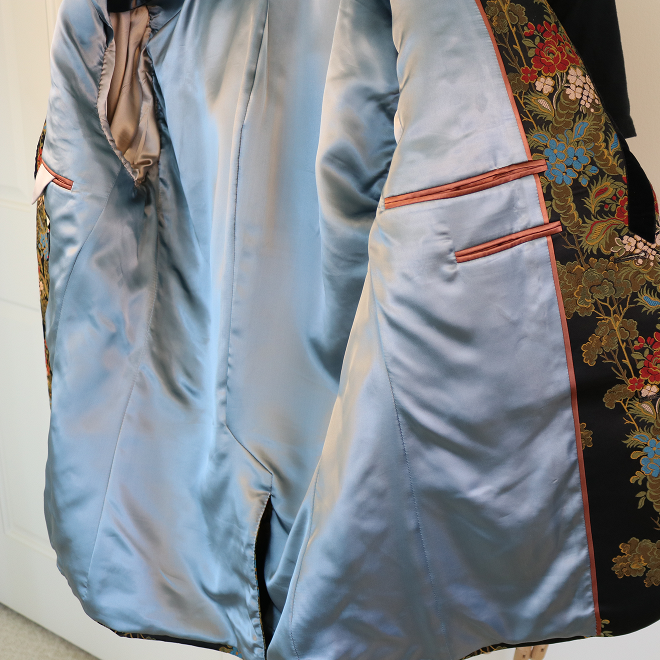 Gucci Black Floral Brocade Blazer with Velvet Lapels